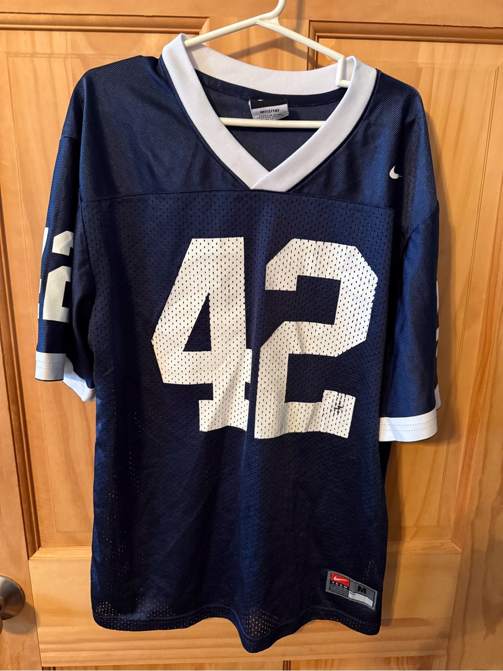 Boys Penn State Nike Jersey Size Medium (12/14). Has Some Imperfections At Numbe